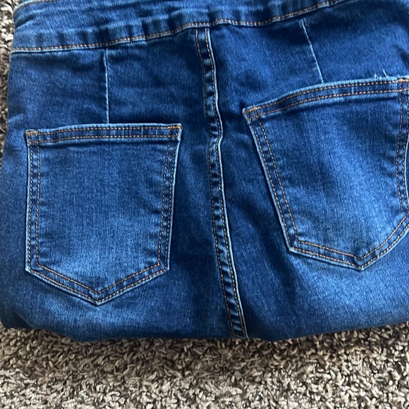 Blue jeans bootcut size XS with back pockets not new, but in good condition - Picture 4 of 4